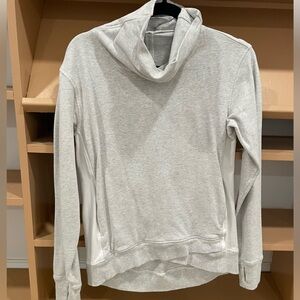 Lululemon cowl neck grey / white